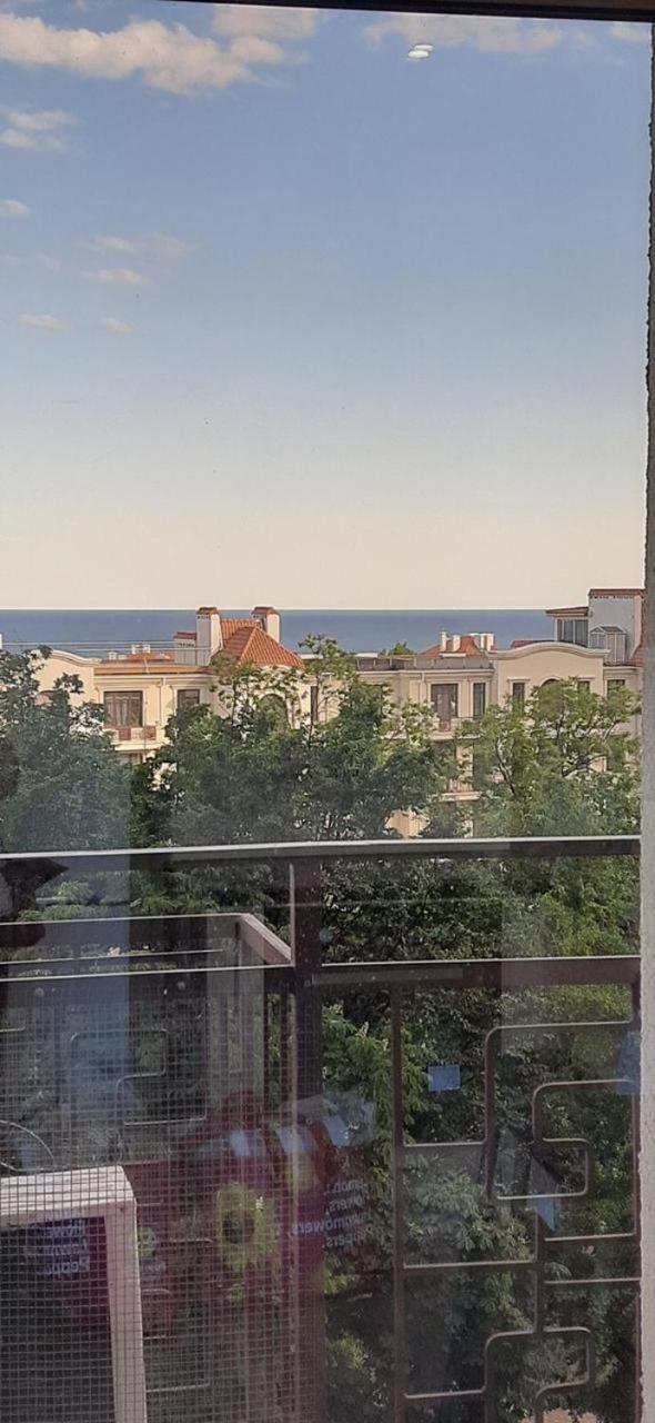Спальня-Студия С Видом На Море И Парк 오데사 외부 사진